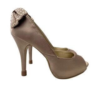 Expression Nude Blush Peep-Toe Satin Platform Heels Rhinestone Bows Size 7
